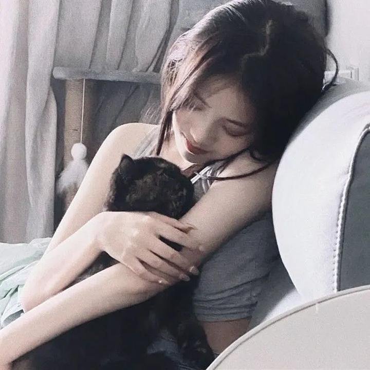 小魔女莉莉：龙与不可思议之书